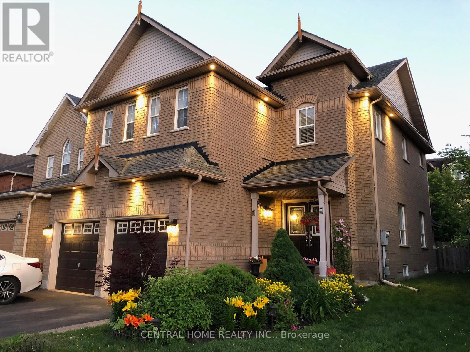 Main Floor - 89 Old Colony Road, Richmond Hill, Ontario  L4E 3X2 - Photo 4 - N12481816