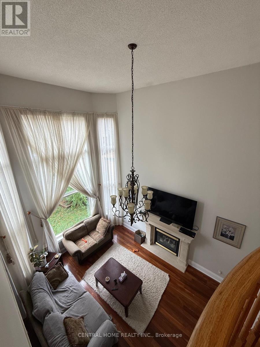 Main Floor - 89 Old Colony Road, Richmond Hill, Ontario  L4E 3X2 - Photo 15 - N12481816