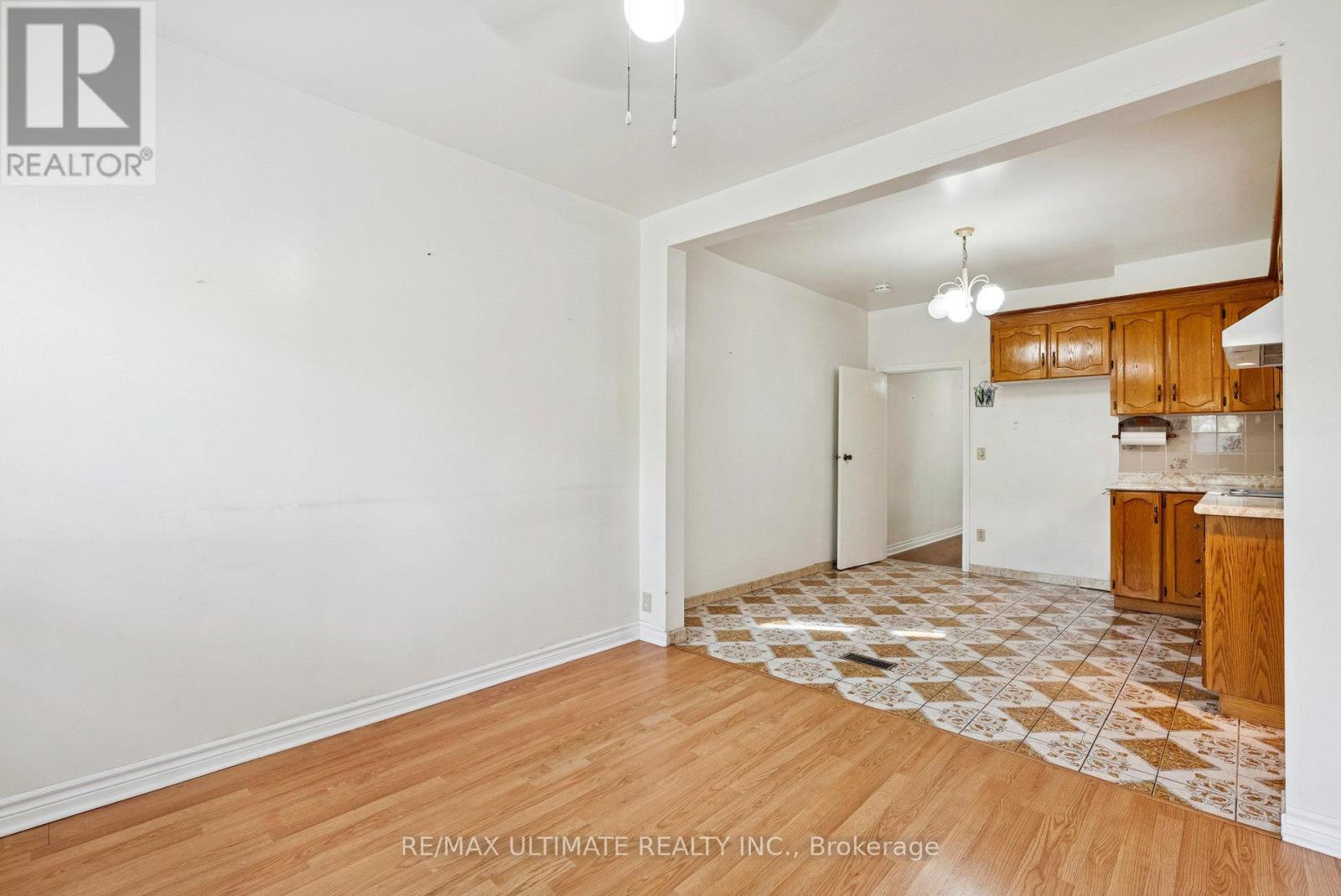 111 Northcote Avenue, Toronto, Ontario  M6J 3K4 - Photo 13 - C12482715