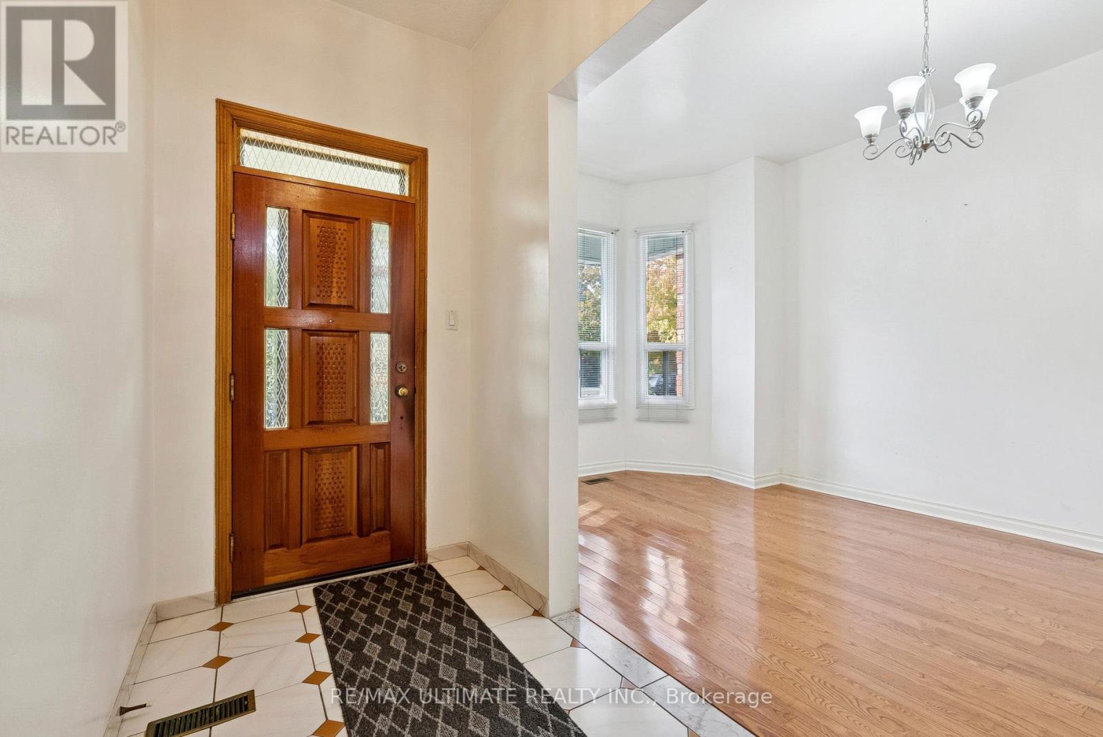 111 Northcote Avenue, Toronto, Ontario  M6J 3K4 - Photo 2 - C12482715