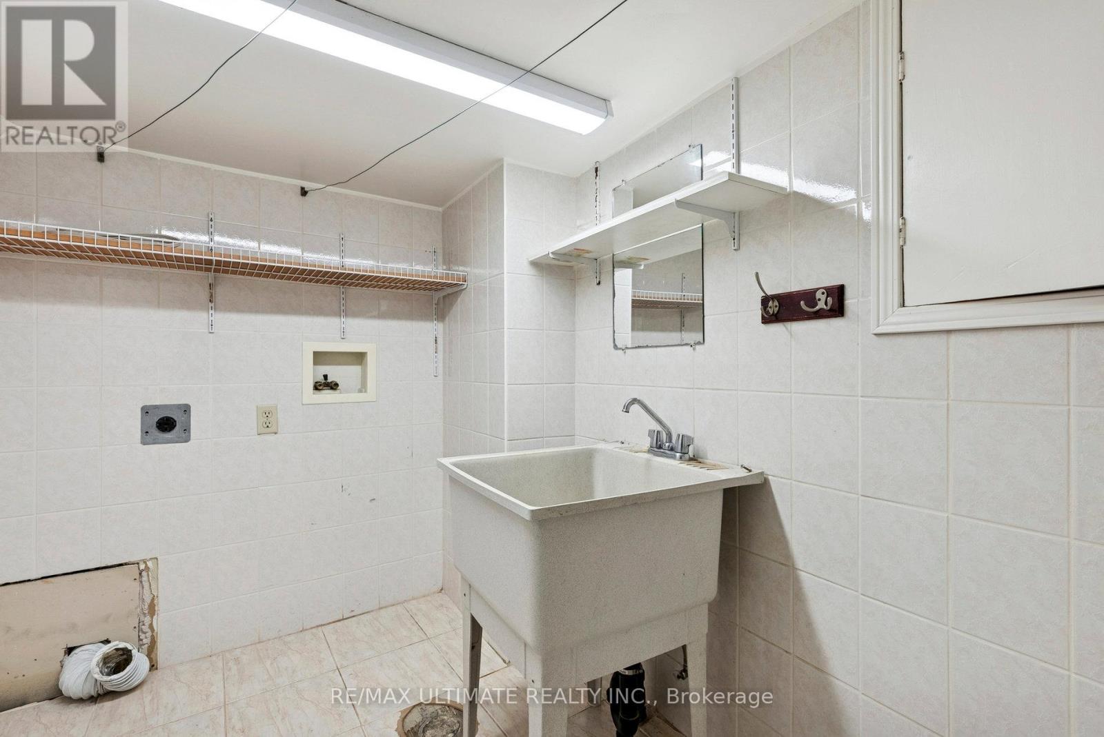 111 Northcote Avenue, Toronto, Ontario  M6J 3K4 - Photo 27 - C12482715
