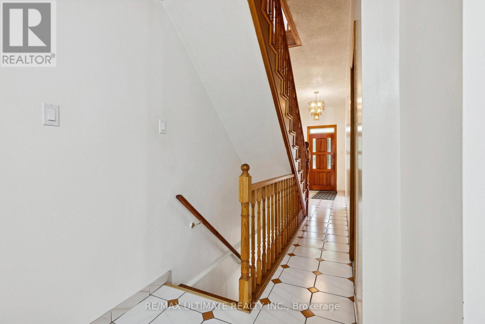 111 Northcote Avenue, Toronto, Ontario  M6J 3K4 - Photo 7 - C12482715