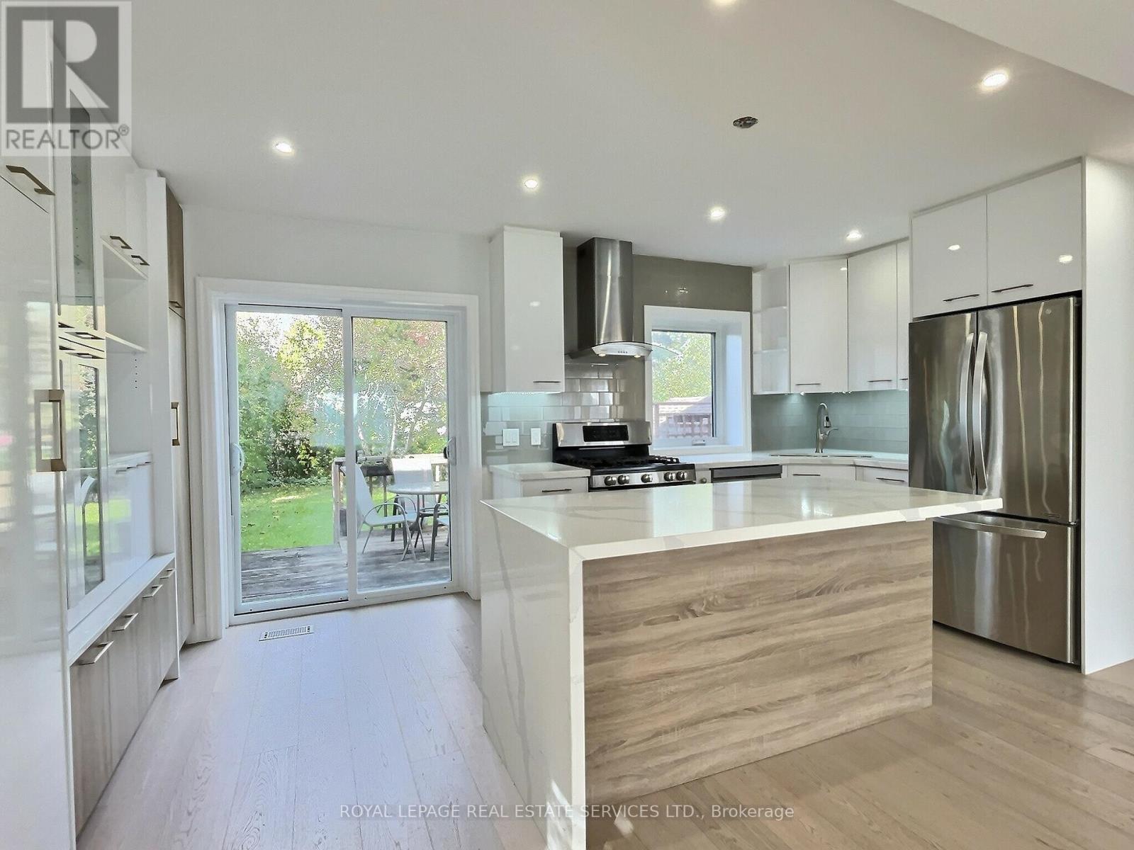21 Christina Crescent, Toronto, Ontario  M1R 4H7 - Photo 10 - E12482711