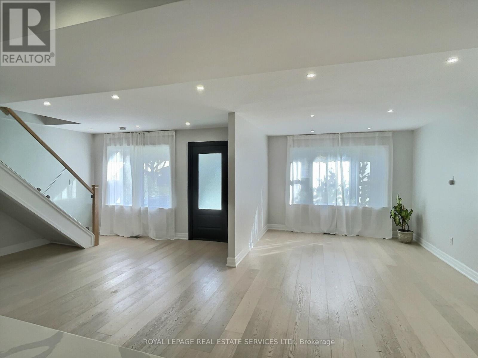 21 Christina Crescent, Toronto, Ontario  M1R 4H7 - Photo 16 - E12482711