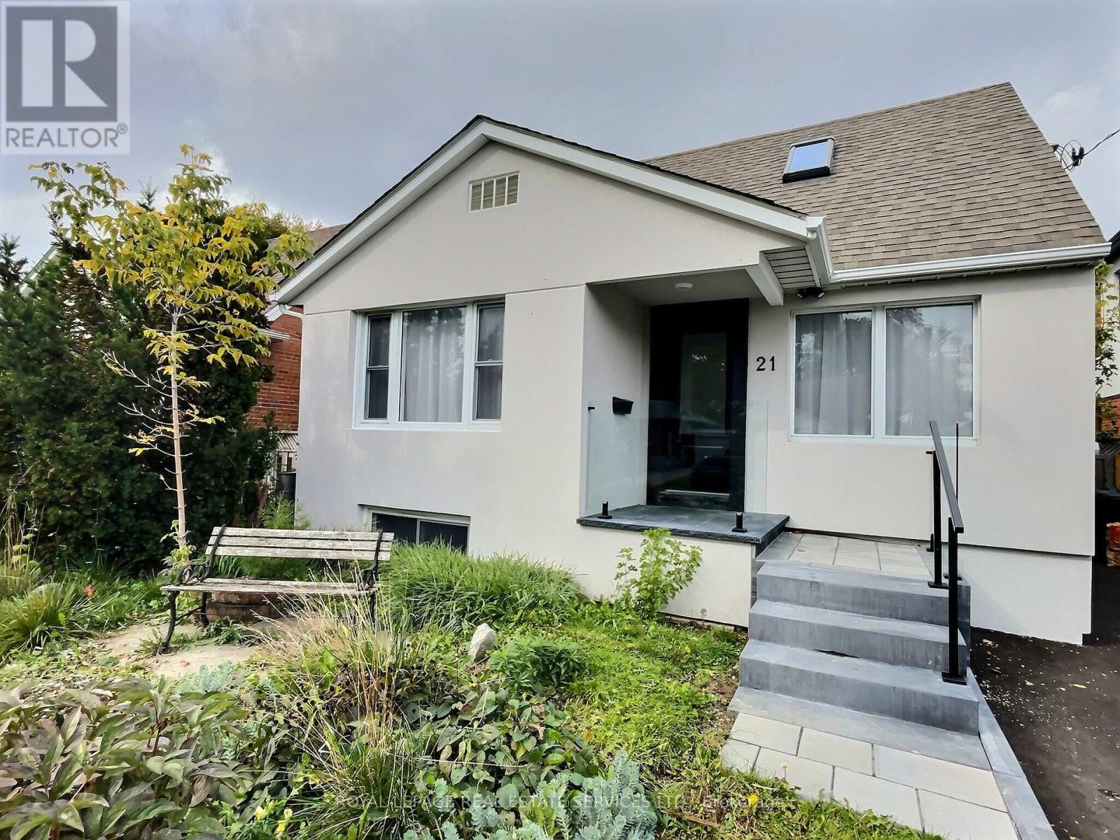 21 Christina Crescent, Toronto, Ontario  M1R 4H7 - Photo 3 - E12482711