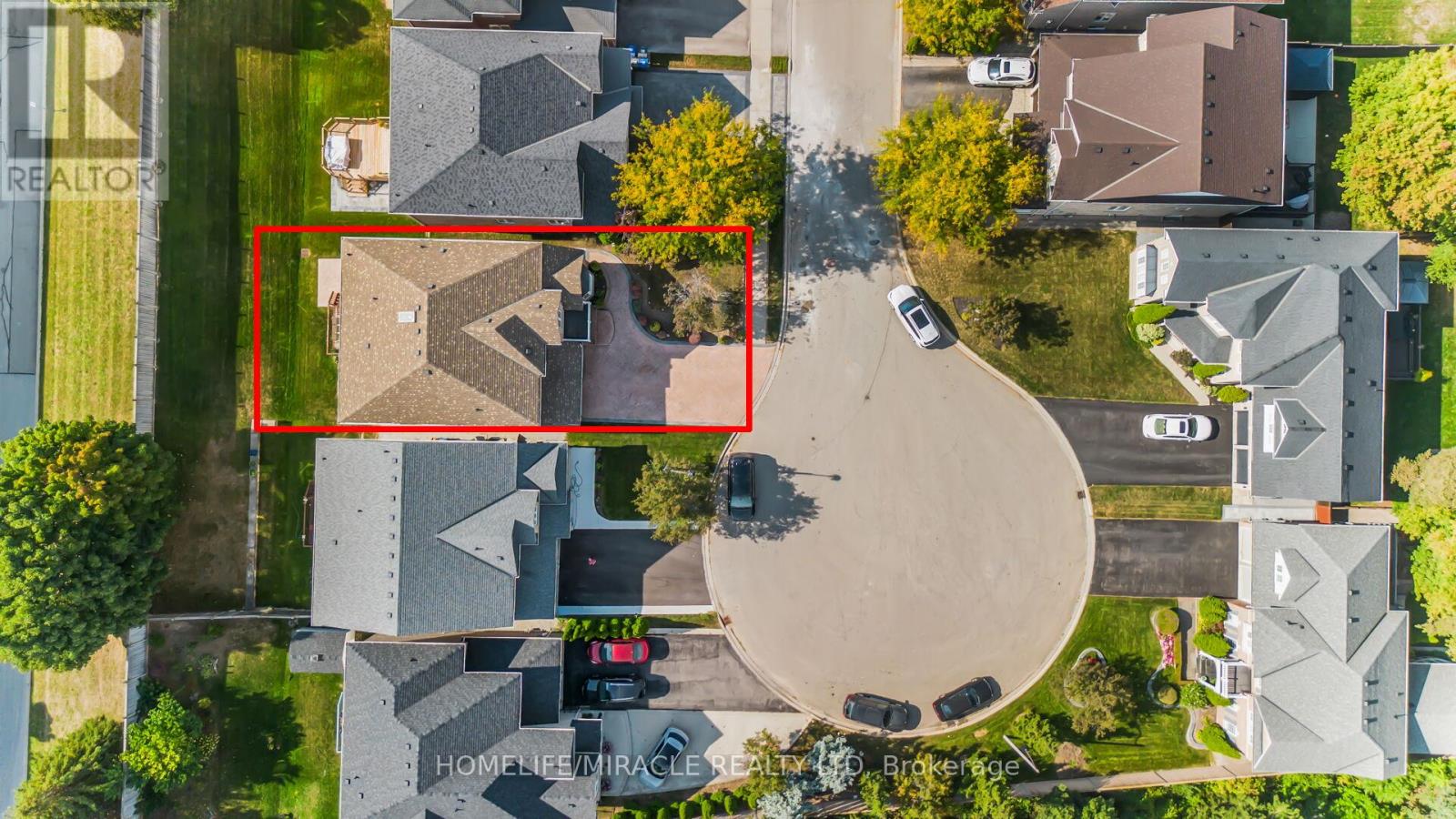 32 Xavier Court, Brampton, Ontario  L6Y 5S1 - Photo 3 - W12482695