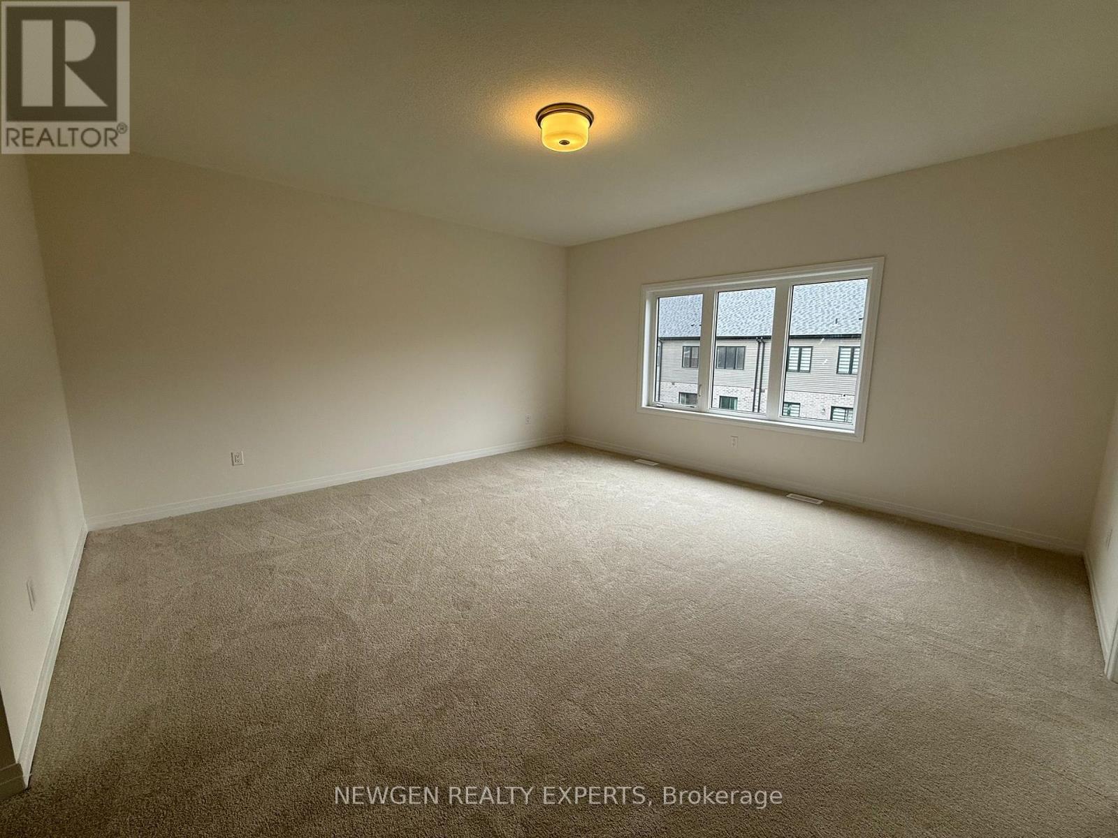 8 Mckernan Avenue, Brantford, Ontario  N3V 0C1 - Photo 16 - X12482129