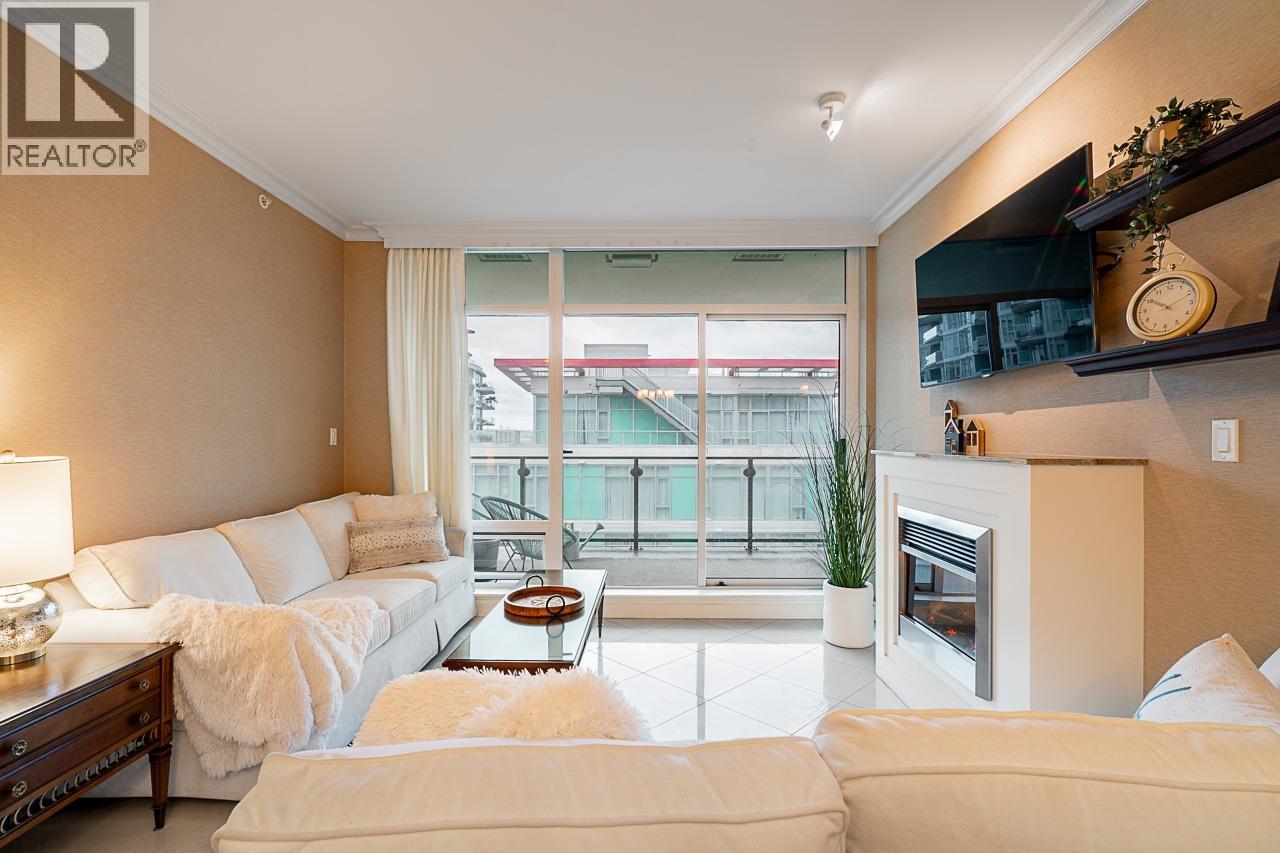 905 172 Victory Ship Way, North Vancouver, British Columbia  V7L 0B5 - Photo 4 - R3008567
