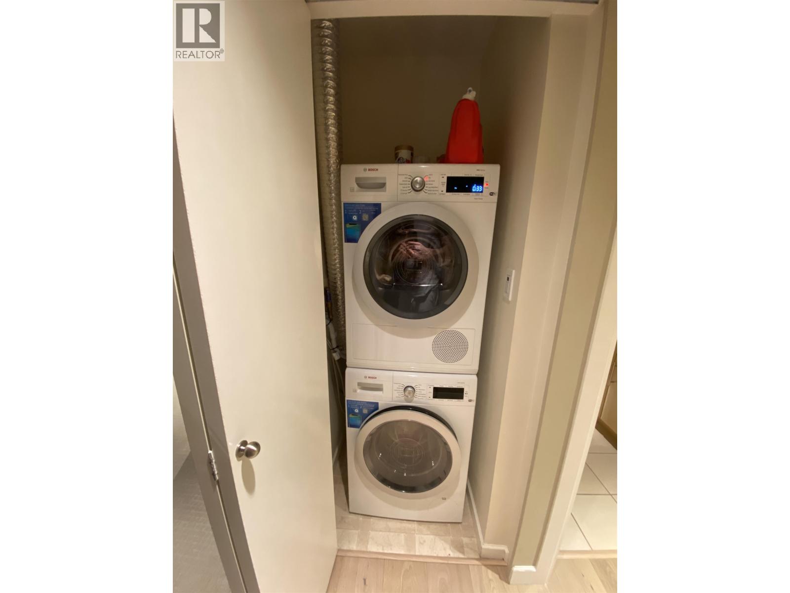 104 3750 Edgemont Boulevard, North Vancouver, British Columbia  V7R 2P8 - Photo 11 - R3060621