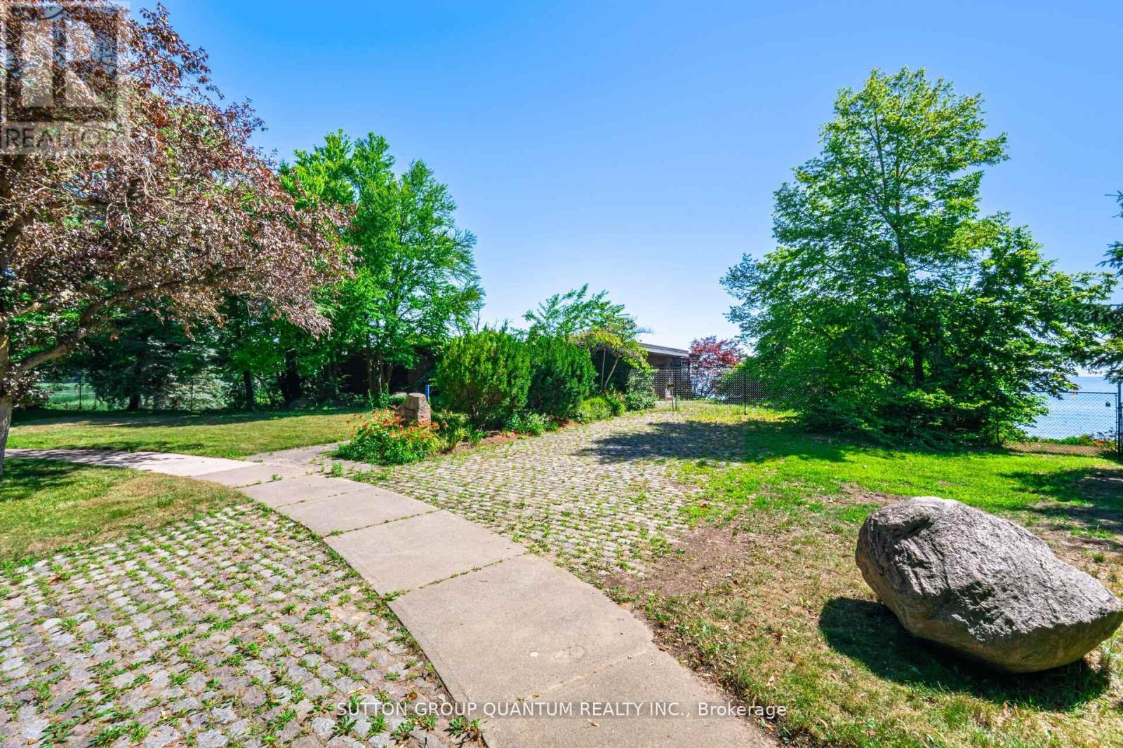 1390 Captain Court, Mississauga, Ontario  L5J 1A8 - Photo 14 - W12482713