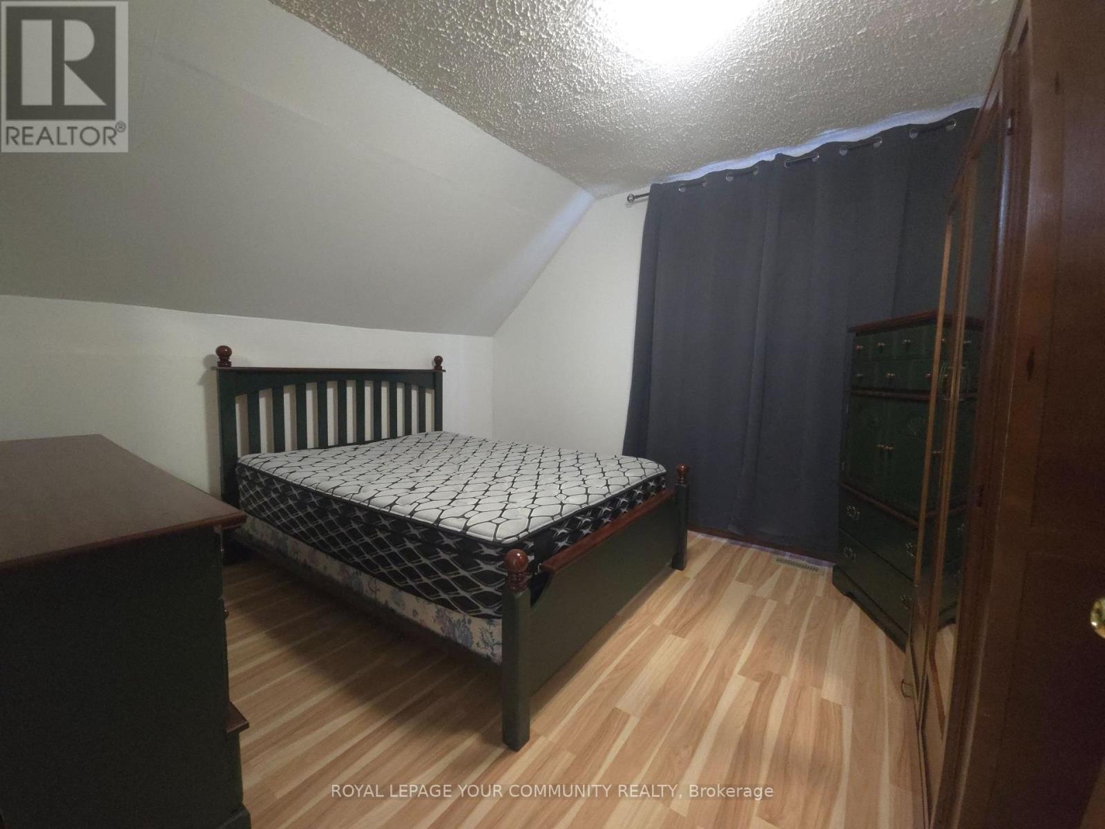 5 Rideau Avenue, Toronto, Ontario  M6K 1S1 - Photo 7 - W12482731