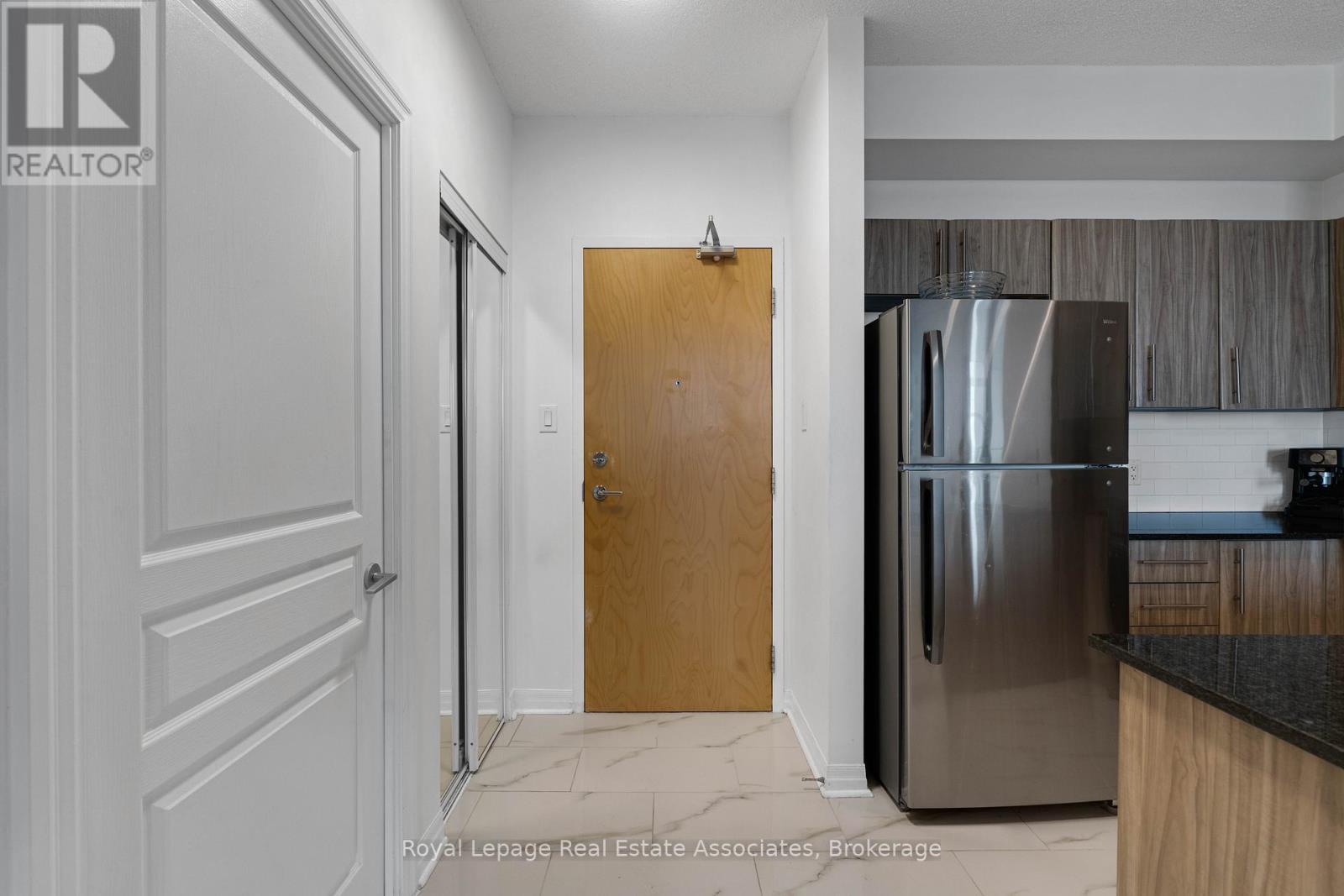 1106 - 3515 Kariya Drive, Mississauga, Ontario  L5B 0C1 - Photo 7 - W12482732