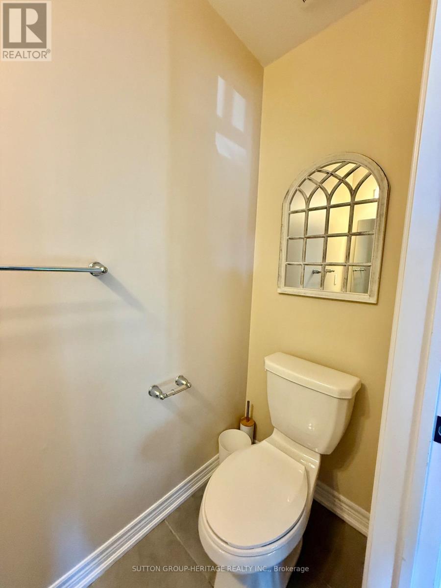 66 Tabaret Crescent, Oshawa, Ontario  L1L 0G5 - Photo 23 - E12441043