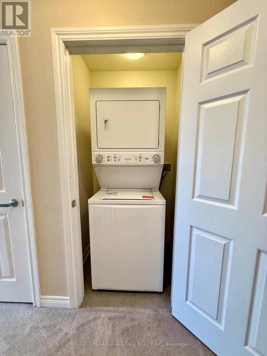 66 Tabaret Crescent, Oshawa, Ontario  L1L 0G5 - Photo 7 - E12441043