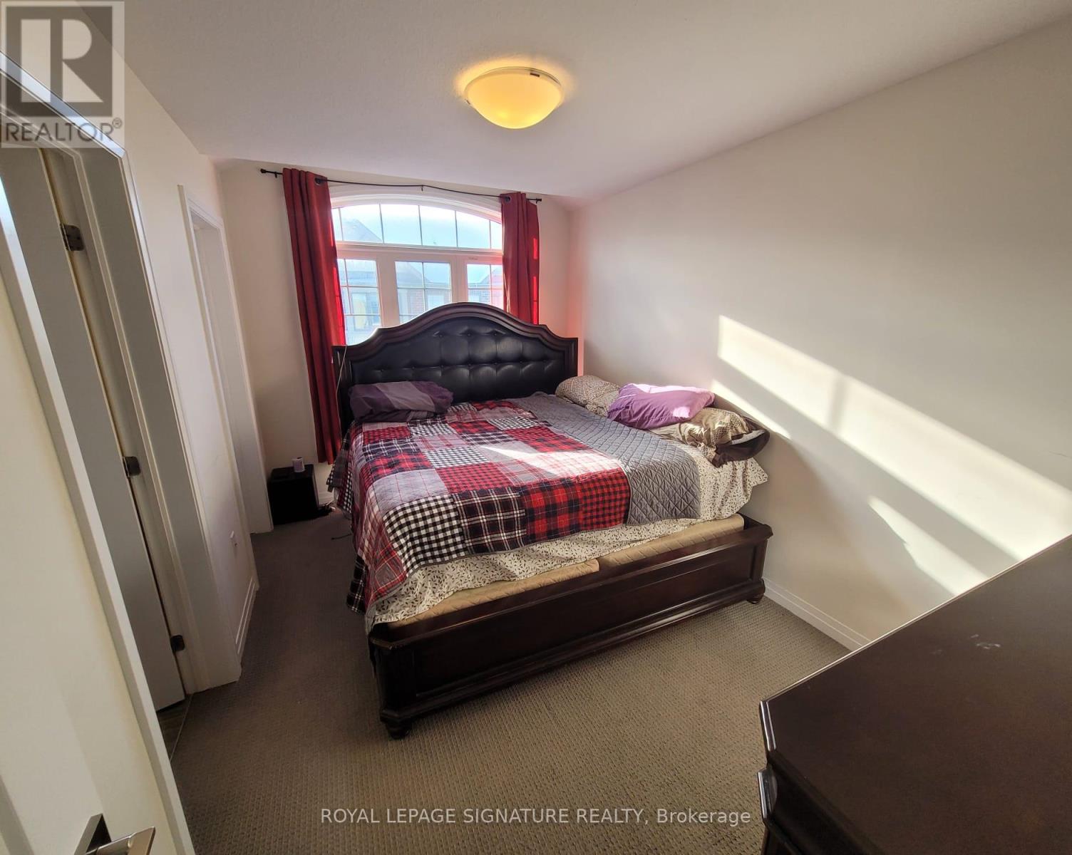 6 Pringle Lane, Hamilton, Ontario  L9G 0H2 - Photo 6 - X12482724