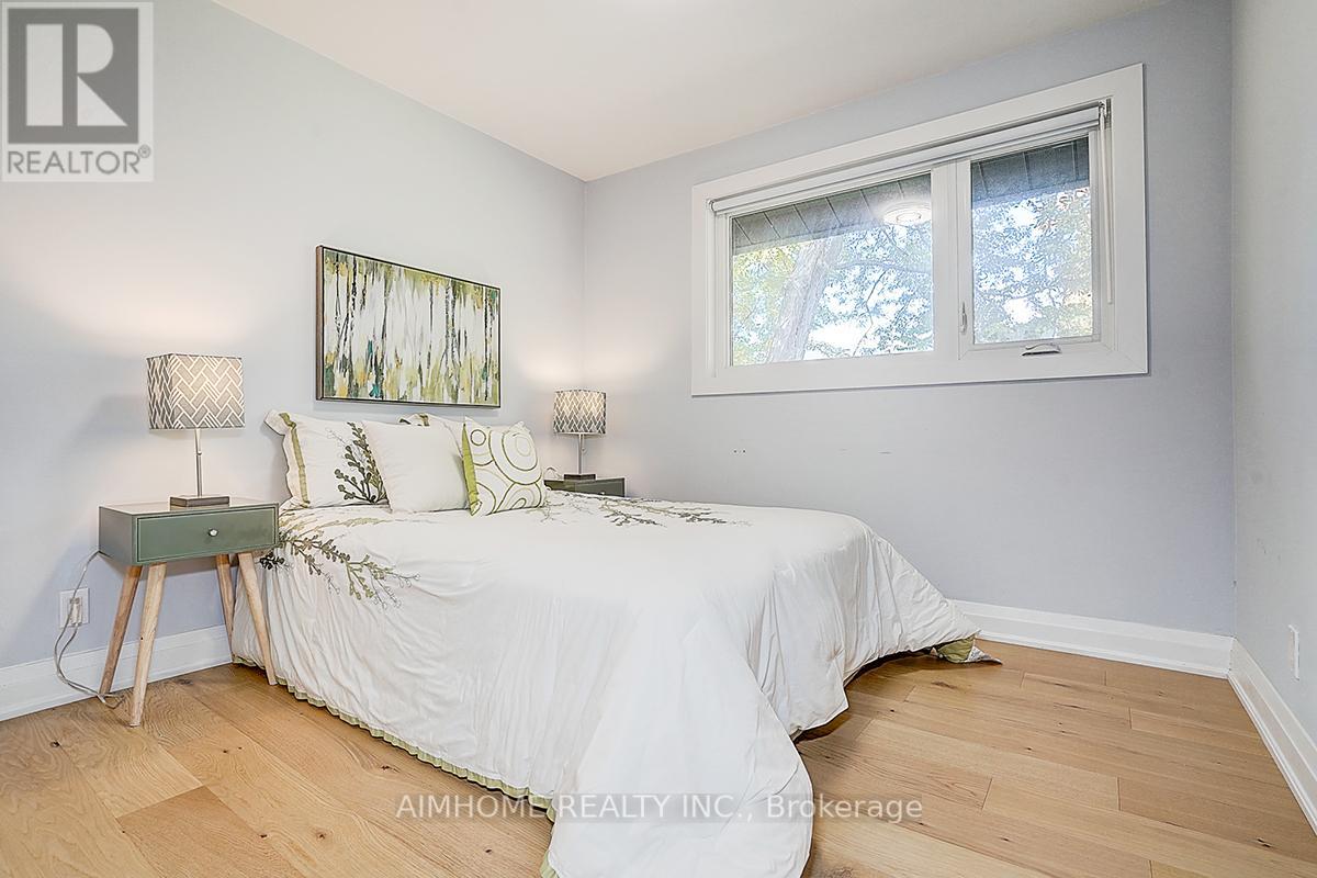 14 Sandalwood Place, Toronto, Ontario  M3B 1L6 - Photo 16 - C12482744