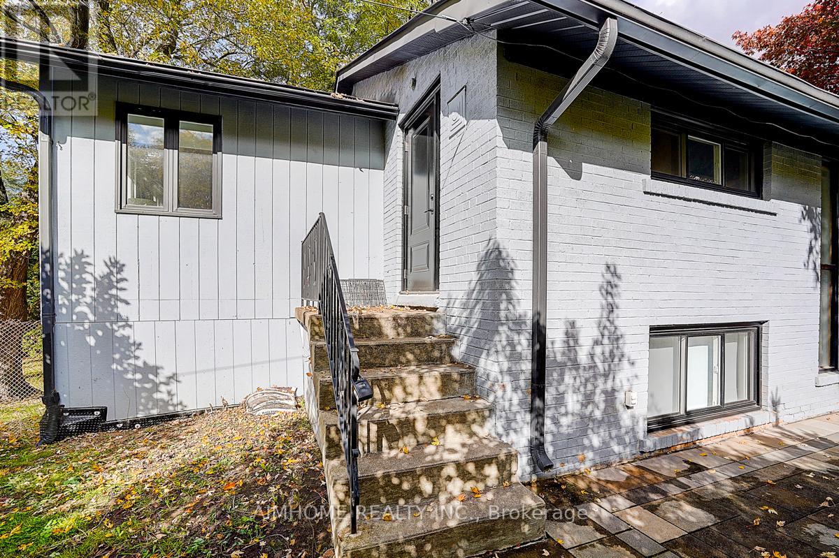 14 Sandalwood Place, Toronto, Ontario  M3B 1L6 - Photo 28 - C12482744