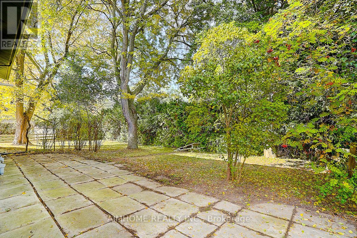 14 Sandalwood Place, Toronto, Ontario  M3B 1L6 - Photo 30 - C12482744