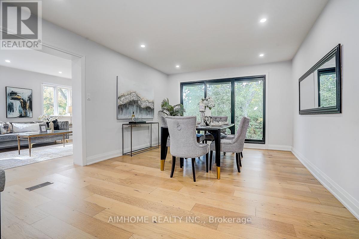 14 Sandalwood Place, Toronto, Ontario  M3B 1L6 - Photo 9 - C12482744