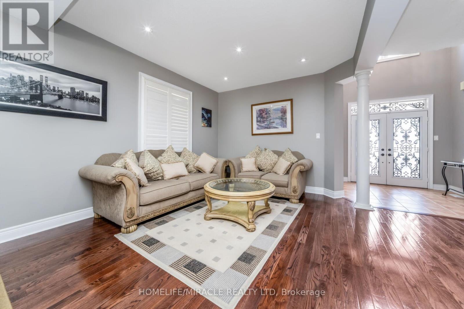 32 Xavier Court, Brampton (Bram West), Ontario  L6Y 5S1 - Photo 12 - W12482695