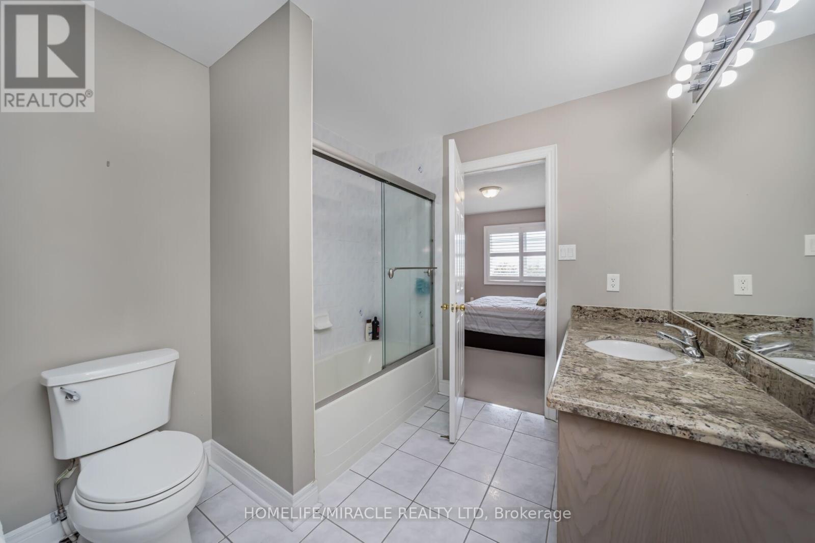32 Xavier Court, Brampton (Bram West), Ontario  L6Y 5S1 - Photo 38 - W12482695