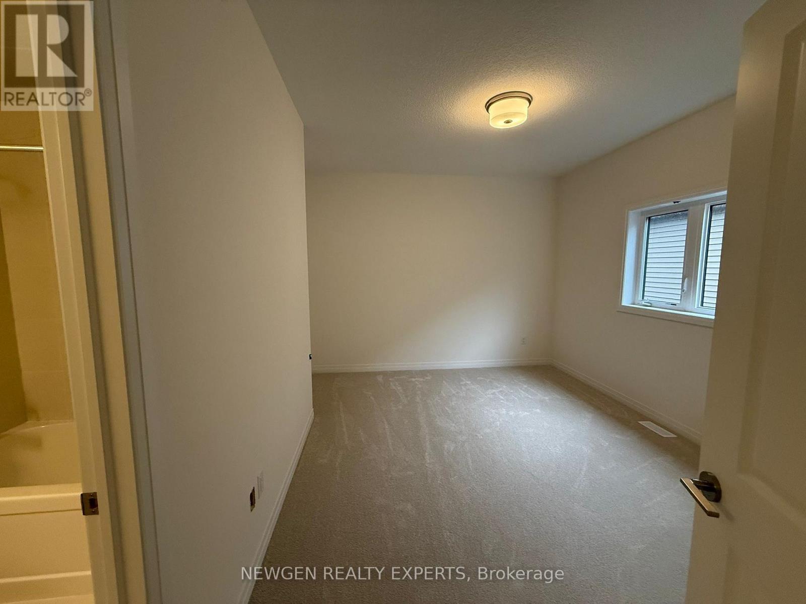 8 Mckernan Avenue, Brantford, Ontario  N3V 0C1 - Photo 25 - X12482129