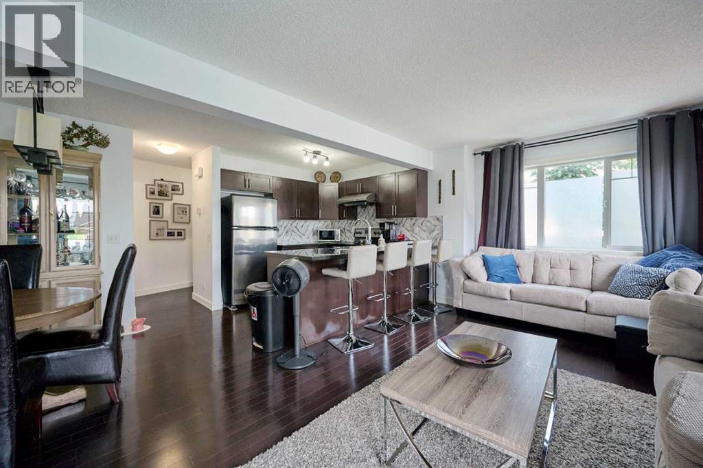 226 Pantego Lane Nw, Calgary, Alberta  T3K 0T1 - Photo 6 - A2234709