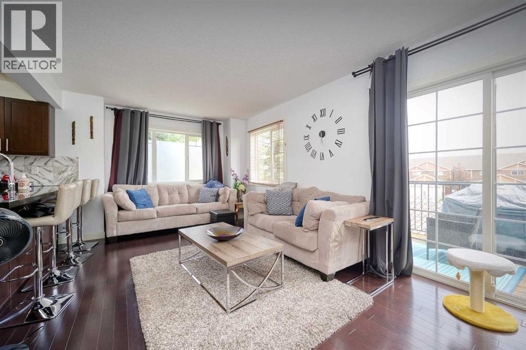 226 Pantego Lane Nw, Calgary, Alberta  T3K 0T1 - Photo 5 - A2234709