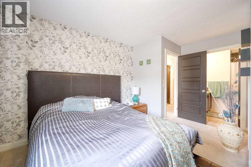 226 Pantego Lane Nw, Calgary, Alberta  T3K 0T1 - Photo 14 - A2234709