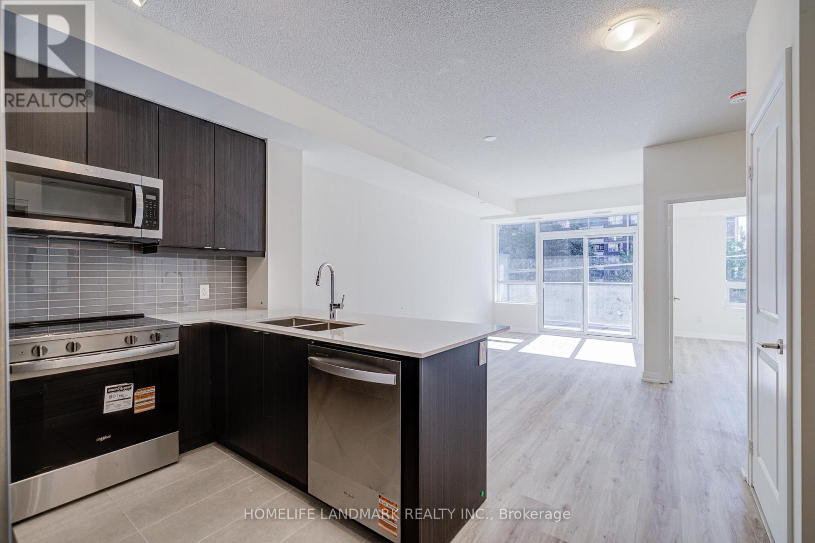 312 - 3260 Sheppard Avenue E, Toronto, Ontario  M1T 3K3 - Photo 2 - E12482740