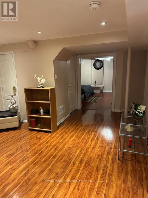 8 Sirius Crescent, Toronto, Ontario  M1X 2A6 - Photo 2 - E12482742