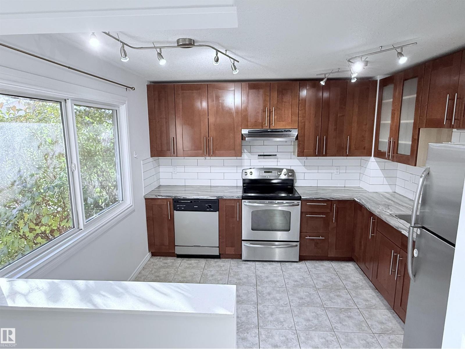 3171 138 AV NW, Edmonton, Alberta