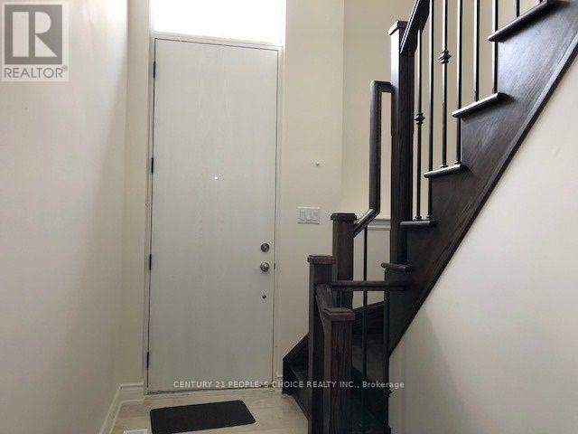 65 Pony Farm Drive, Toronto, Ontario  M9B 0B3 - Photo 6 - W12481729