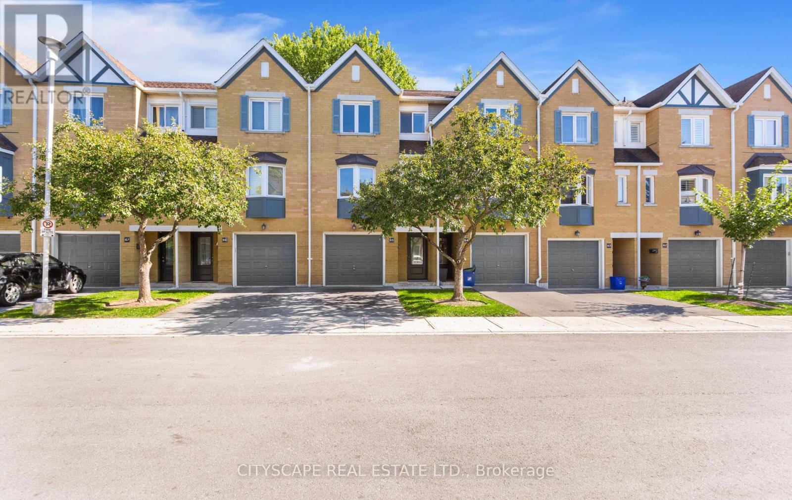 65 - 2300 Brays Lane N, Oakville, Ontario  L6M 3J9 - Photo 2 - W12482736