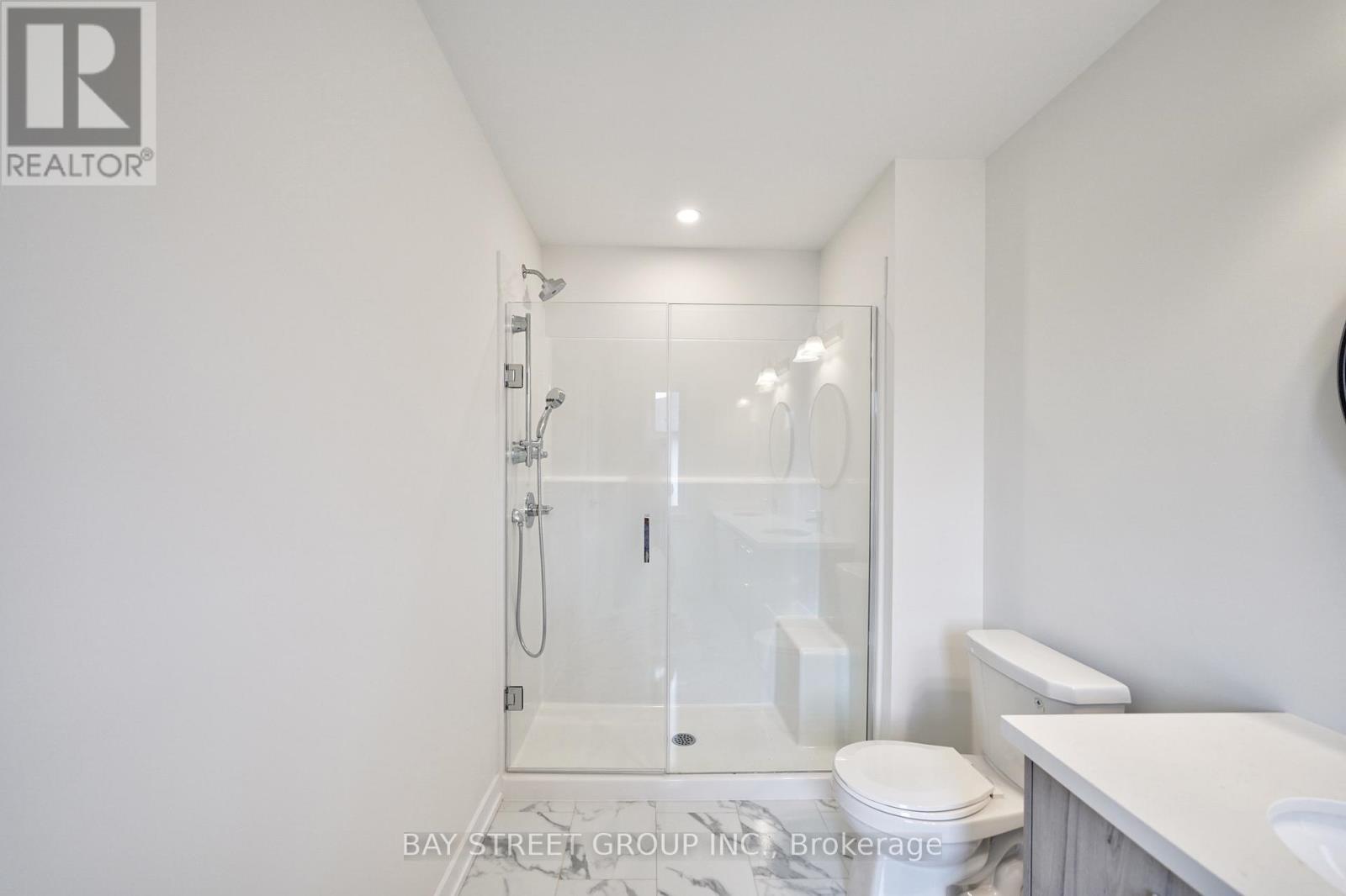 1360 Kobzar Drive, Oakville, Ontario  L6M 5P2 - Photo 27 - W12482743