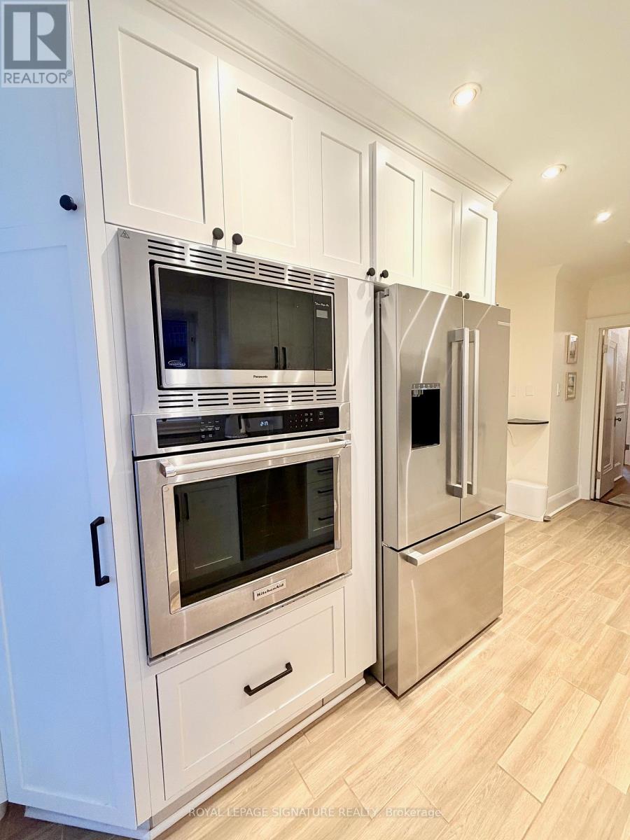 38 Jackson Avenue, Toronto, Ontario  M8X 2J4 - Photo 13 - W12482745