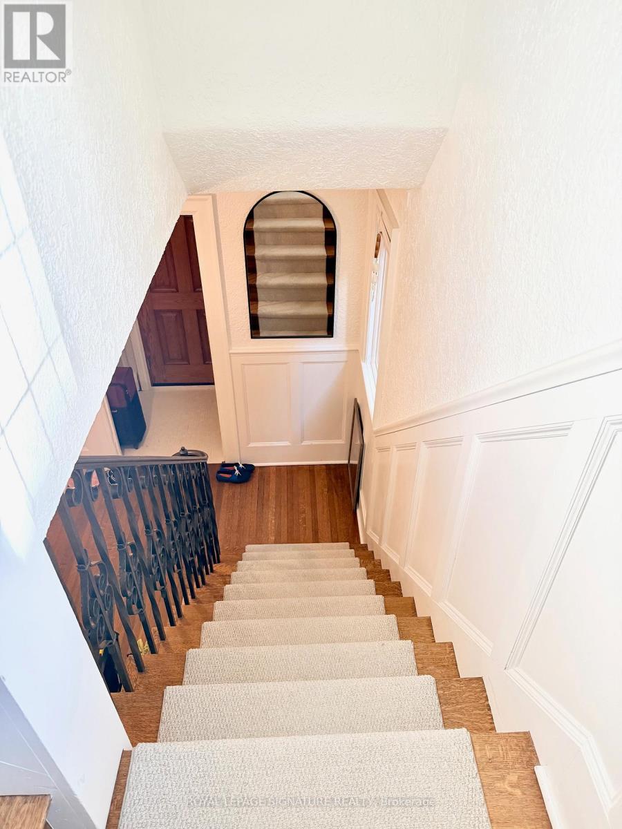 38 Jackson Avenue, Toronto, Ontario  M8X 2J4 - Photo 21 - W12482745