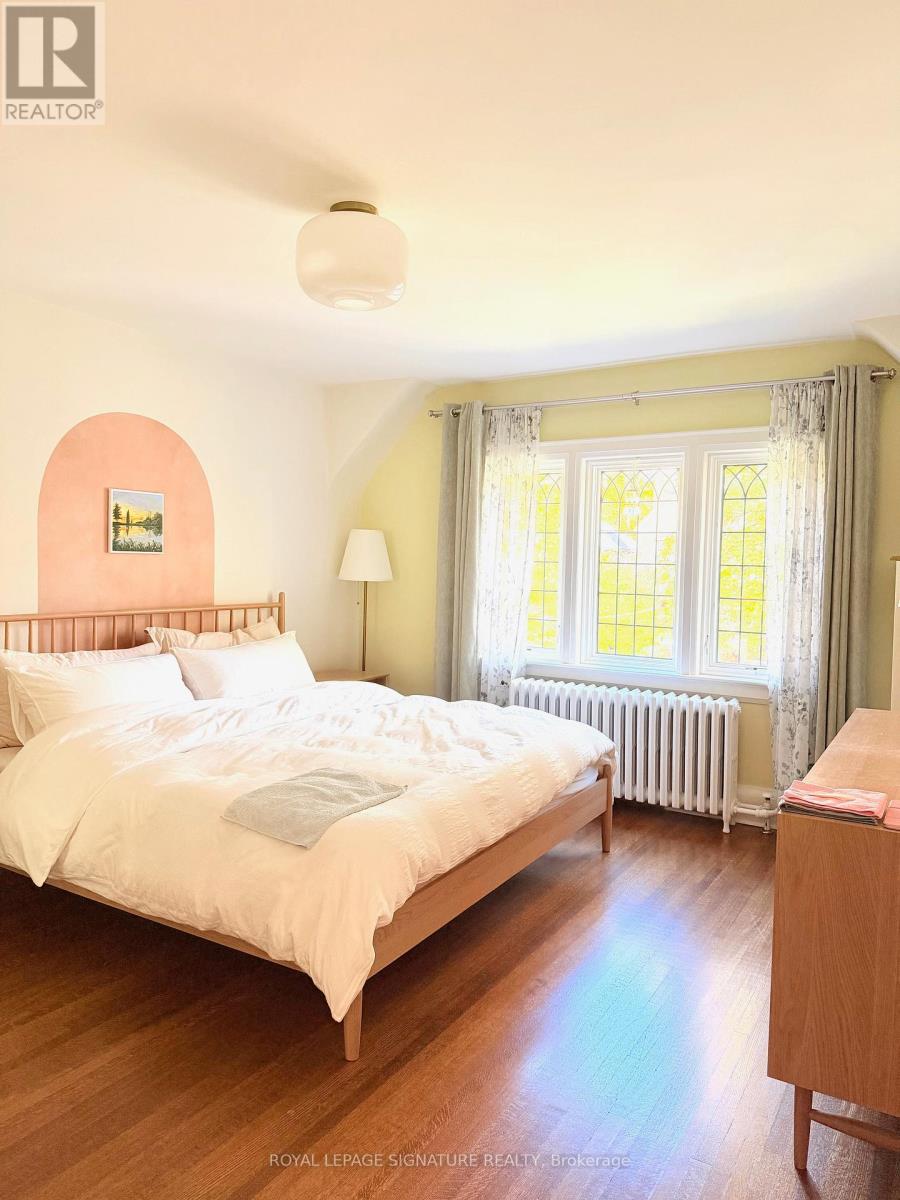 38 Jackson Avenue, Toronto, Ontario  M8X 2J4 - Photo 22 - W12482745