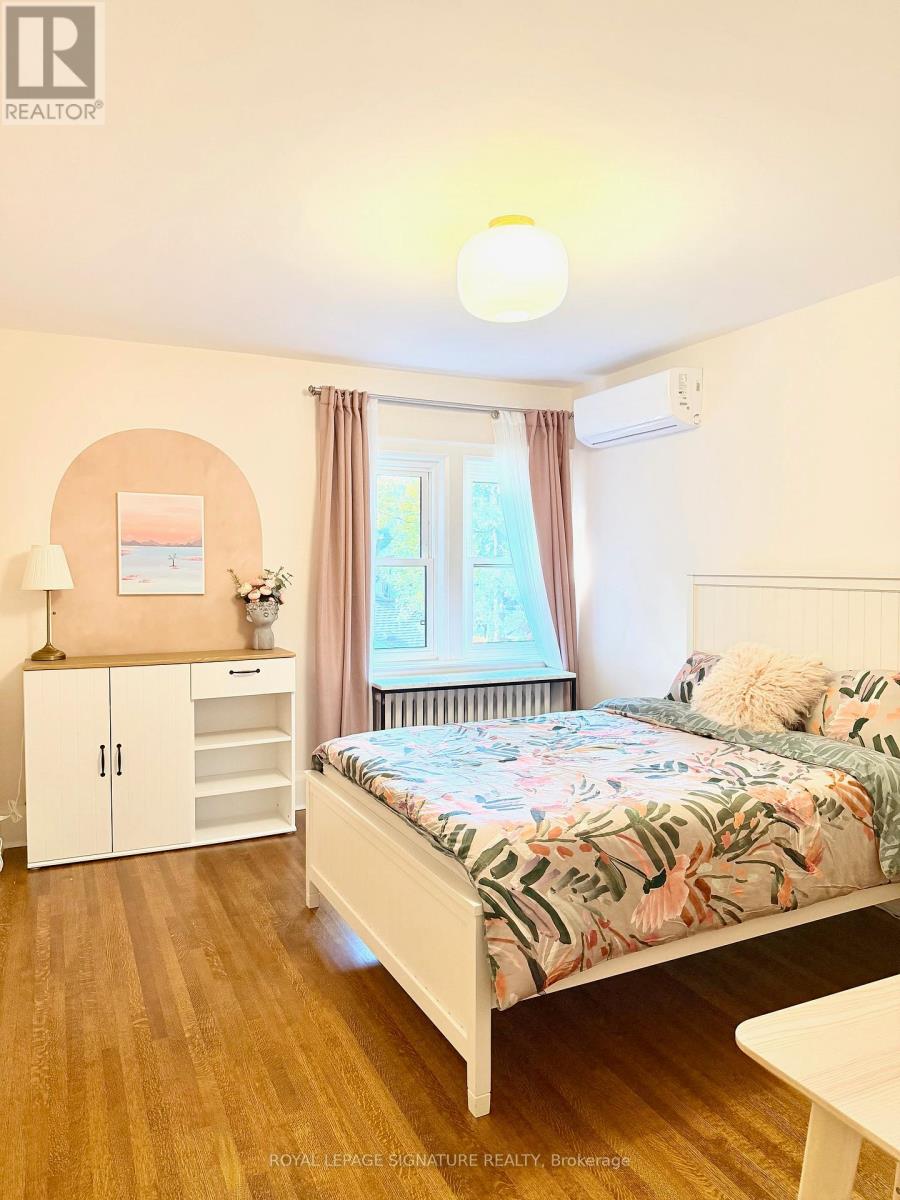 38 Jackson Avenue, Toronto, Ontario  M8X 2J4 - Photo 25 - W12482745