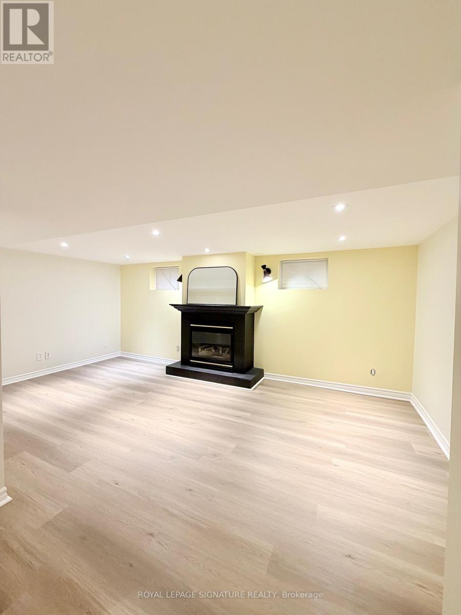 38 Jackson Avenue, Toronto, Ontario  M8X 2J4 - Photo 34 - W12482745