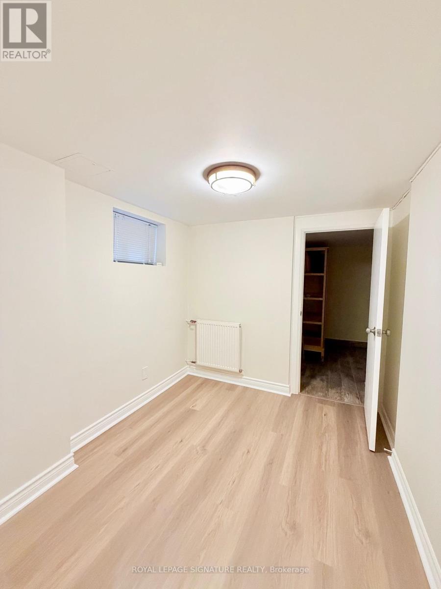 38 Jackson Avenue, Toronto, Ontario  M8X 2J4 - Photo 35 - W12482745