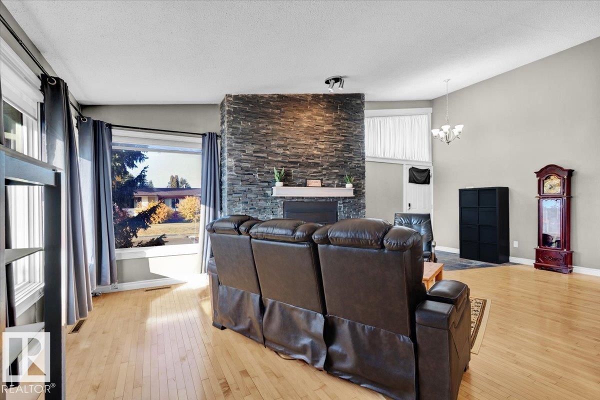 9403 62 St Nw, Edmonton, Alberta  T6B 1P3 - Photo 6 - E4463572
