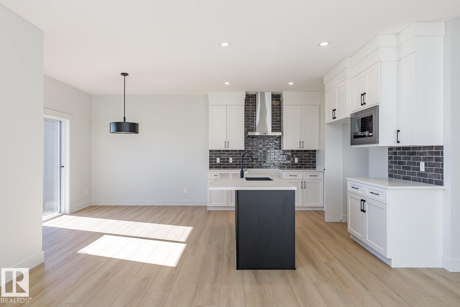 1603 157 St Sw, Edmonton, Alberta  T6W 4J8 - Photo 9 - E4463573