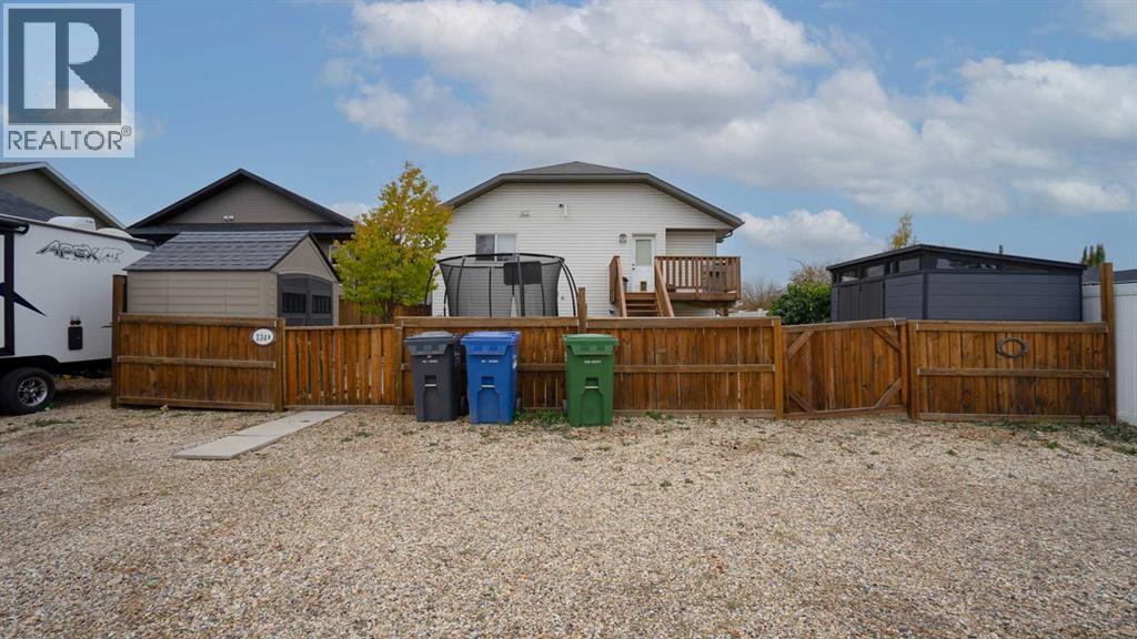 134 Stephenson Crescent, Red Deer, Alberta  T4L 0L6 - Photo 6 - A2262343