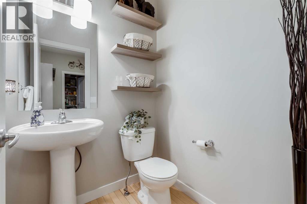 1908 Baywater Alley Sw, Airdrie, Alberta  T4B 0T3 - Photo 13 - A2266697