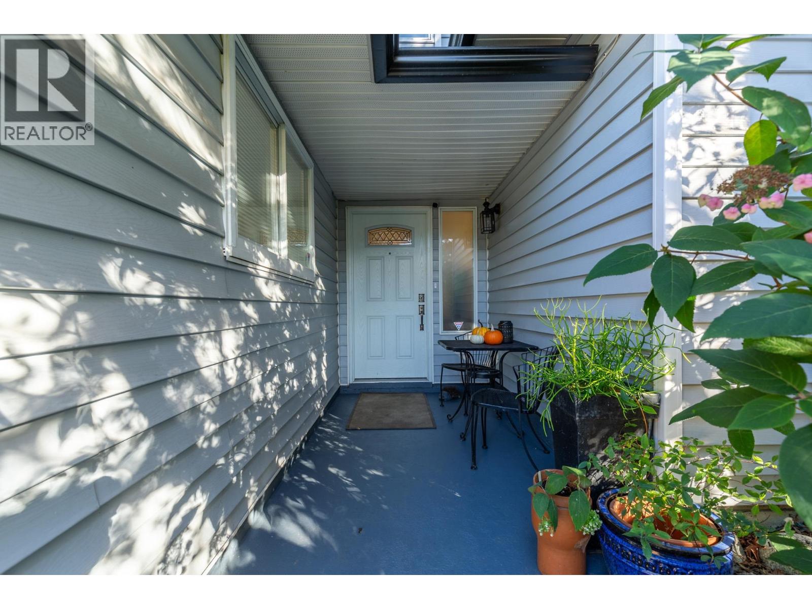 22169 River Bend, Maple Ridge, British Columbia  V2X 9C1 - Photo 2 - R3056888