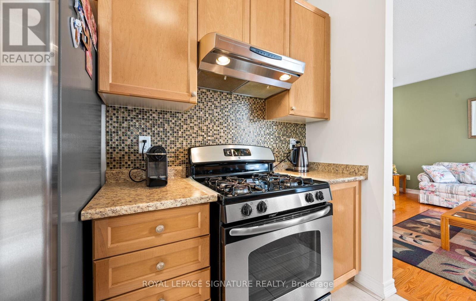 489 Van Kirk Drive, Brampton, Ontario  L7A 0M5 - Photo 17 - W12482760