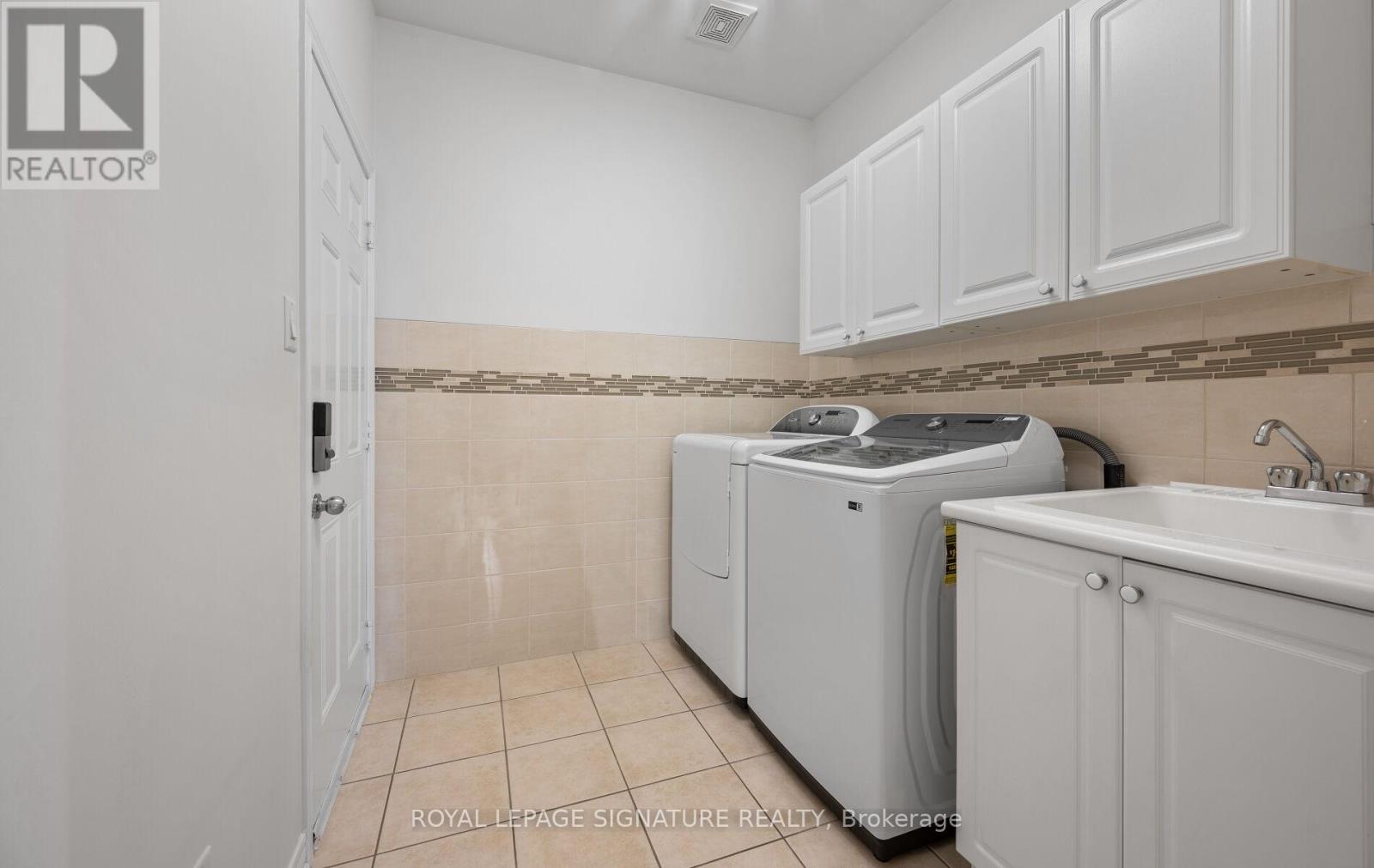 489 Van Kirk Drive, Brampton, Ontario  L7A 0M5 - Photo 35 - W12482760