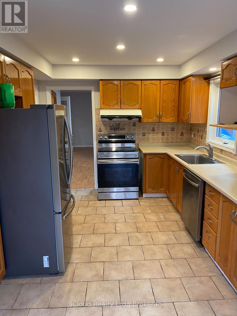 Main/2nd - 6419 Longspur Road, Mississauga, Ontario  L5N 6E3 - Photo 4 - W12482764