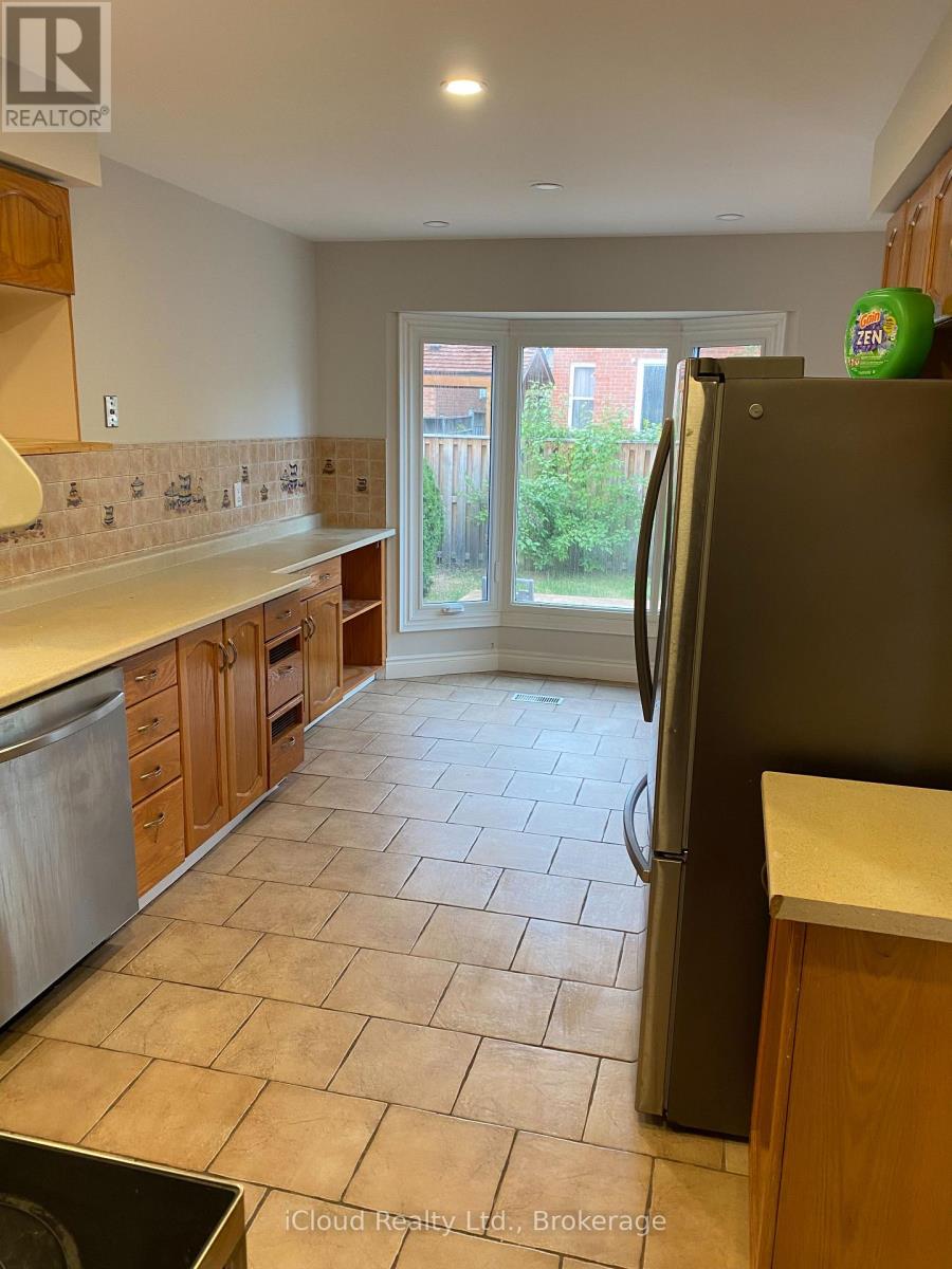 Main/2nd - 6419 Longspur Road, Mississauga, Ontario  L5N 6E3 - Photo 5 - W12482764